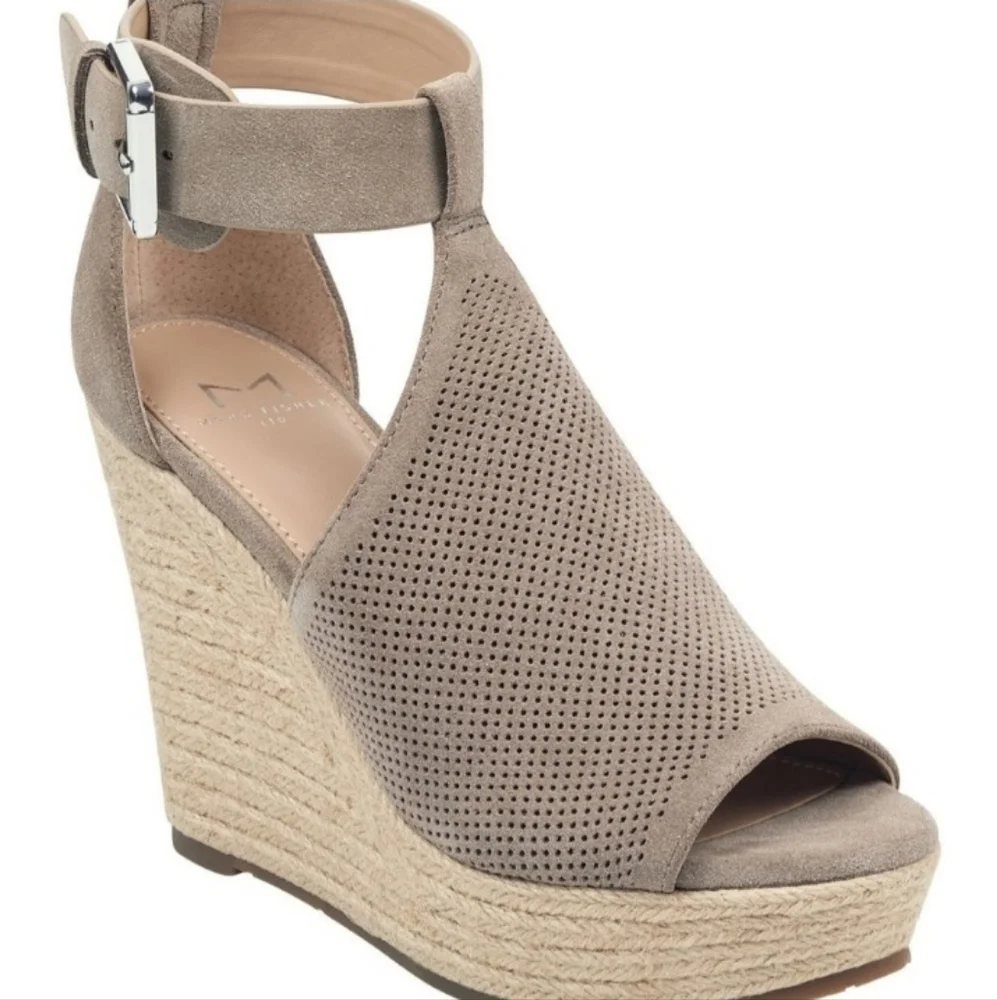 Marc Fisher Annie Platform Wedge Shoe Size 10M Tan Beige Espadrille